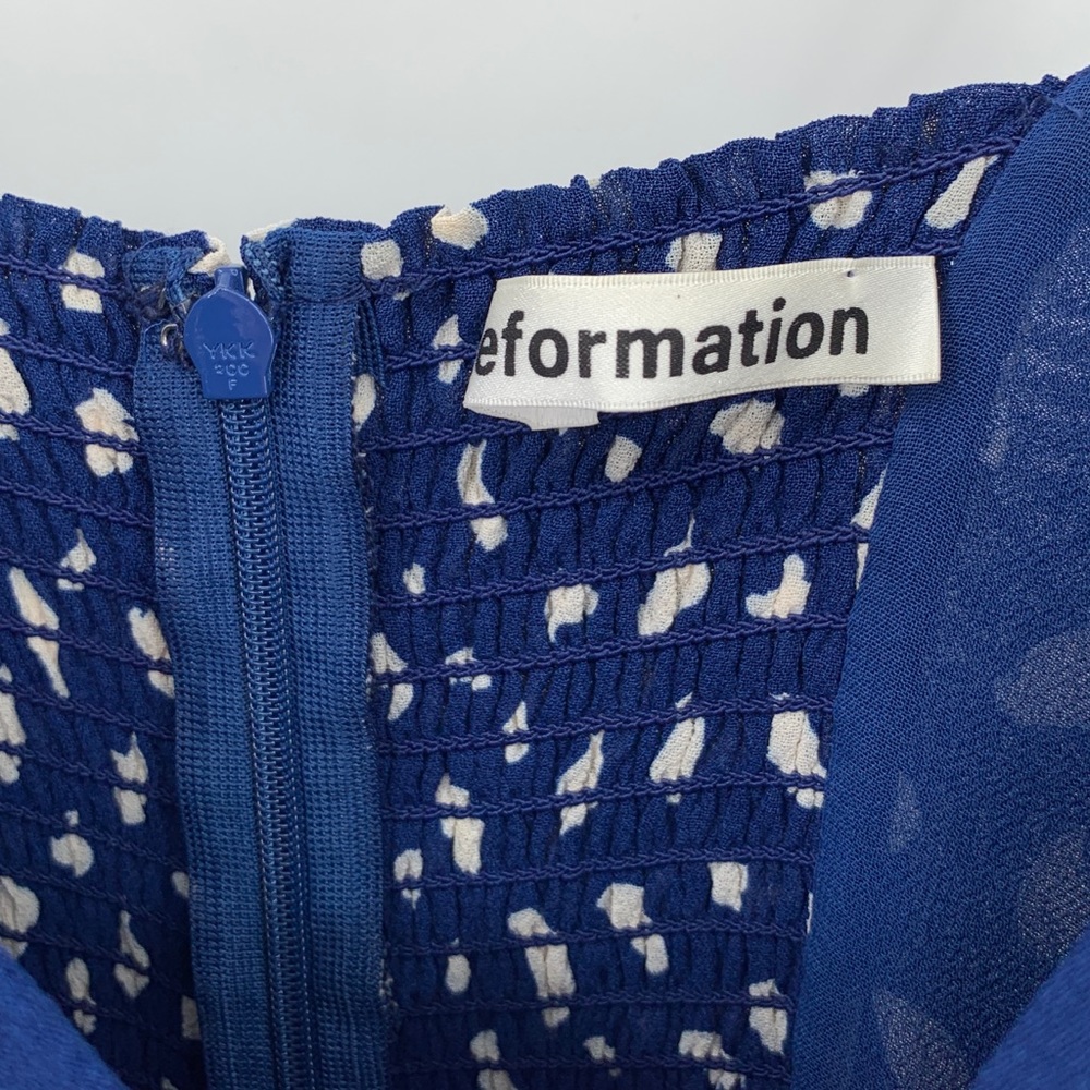 REFORMATION BLUE SPECKLED SPOTTED REFORMATION THE OTHELLO MINI DRESS Moray Print - Picture 9 of 12